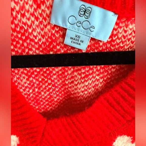 ♥️🩷♥️ 465 new Cece oversize heart sweater Valentine’s Day small ( no tag) - Picture 3 of 5